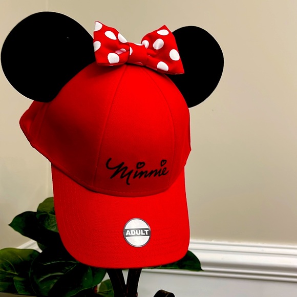 NWT Disney Womens Minnie Mouse Cap with Bow & Ears OS Red Black Snapback Hat - Picture 2 of 8